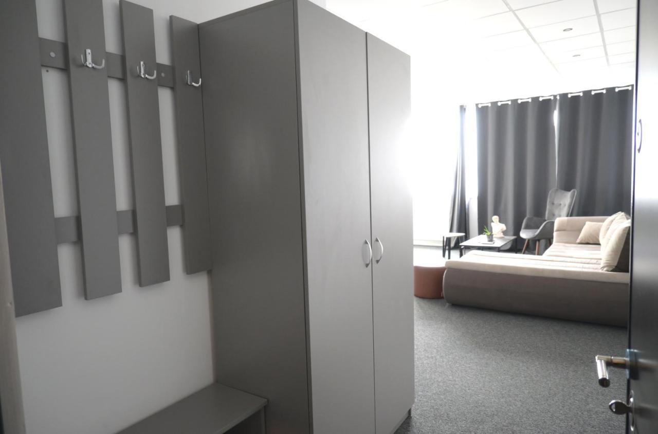 Luana Airport #3 Apartment